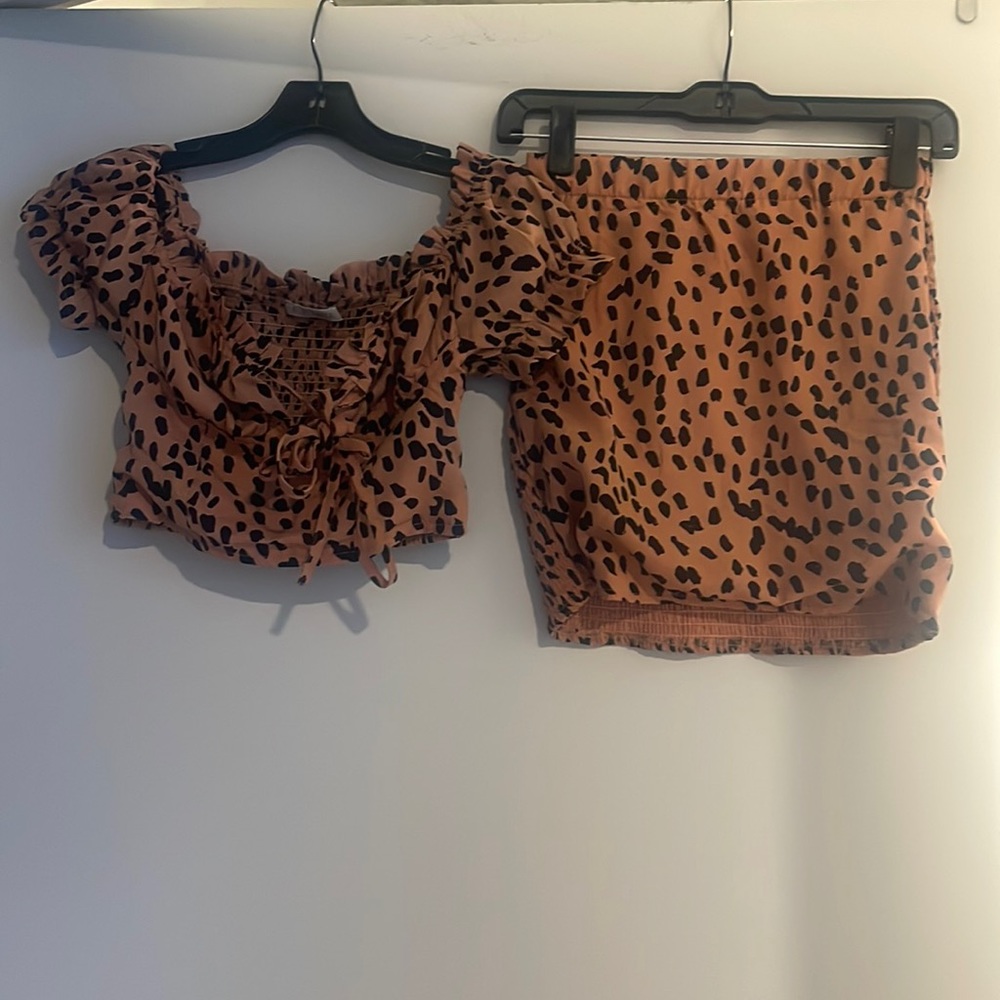 O Vianca Blouse and Skirt